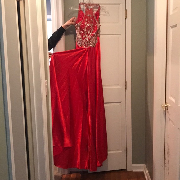 Prom dress - Picture 3 of 5